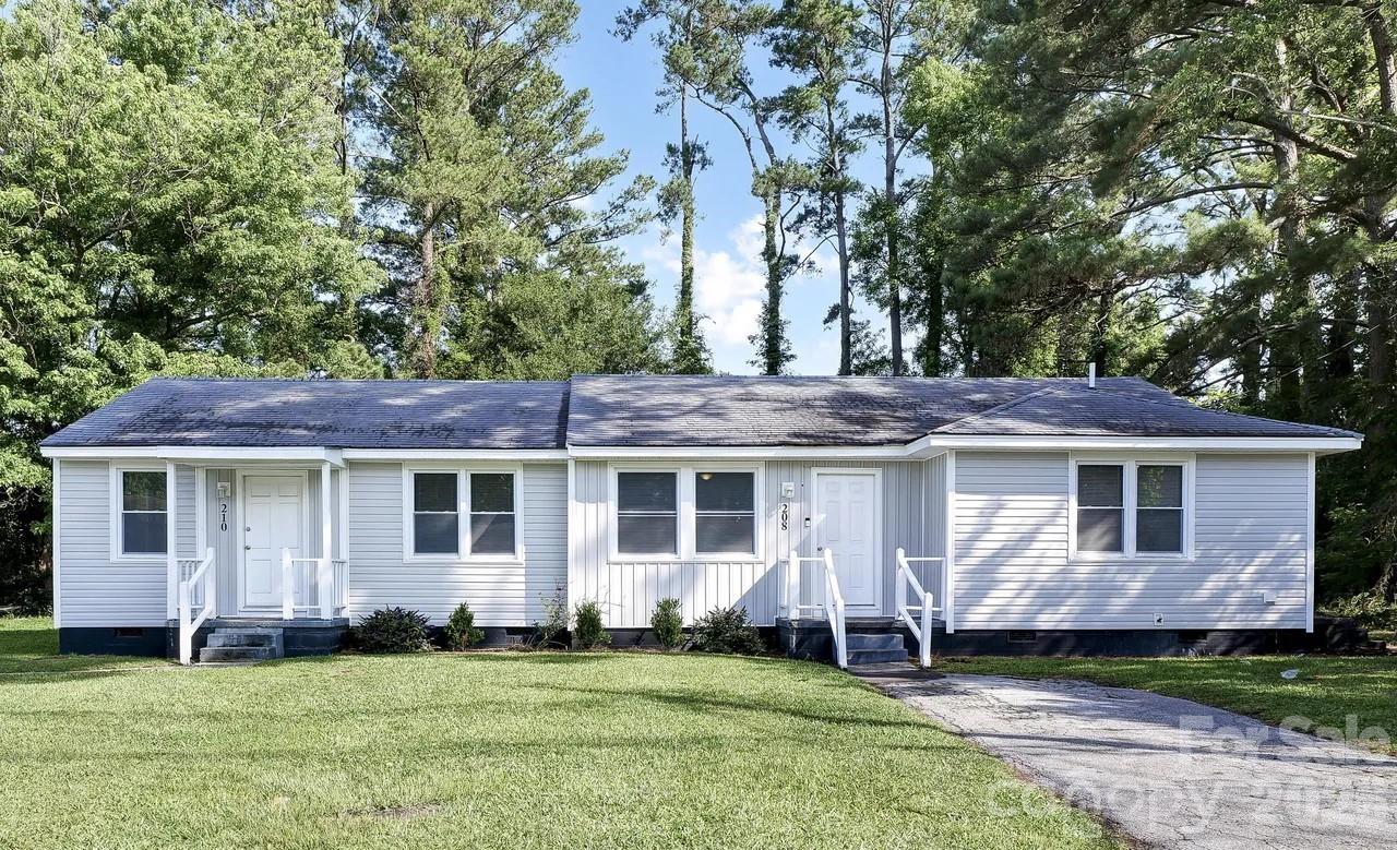 208-210 York Street Jacksonville NC 28540