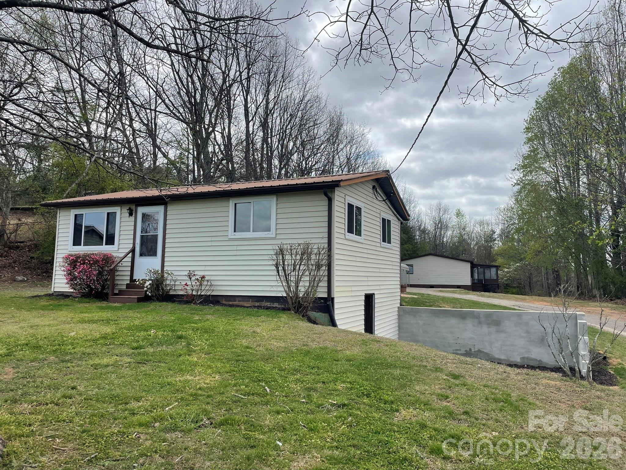 7686 Shoupes Grove Church Road Hickory NC 28602