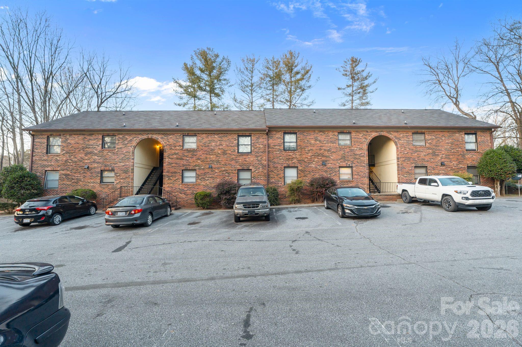 460 14th Avenue NE Hickory NC 28601