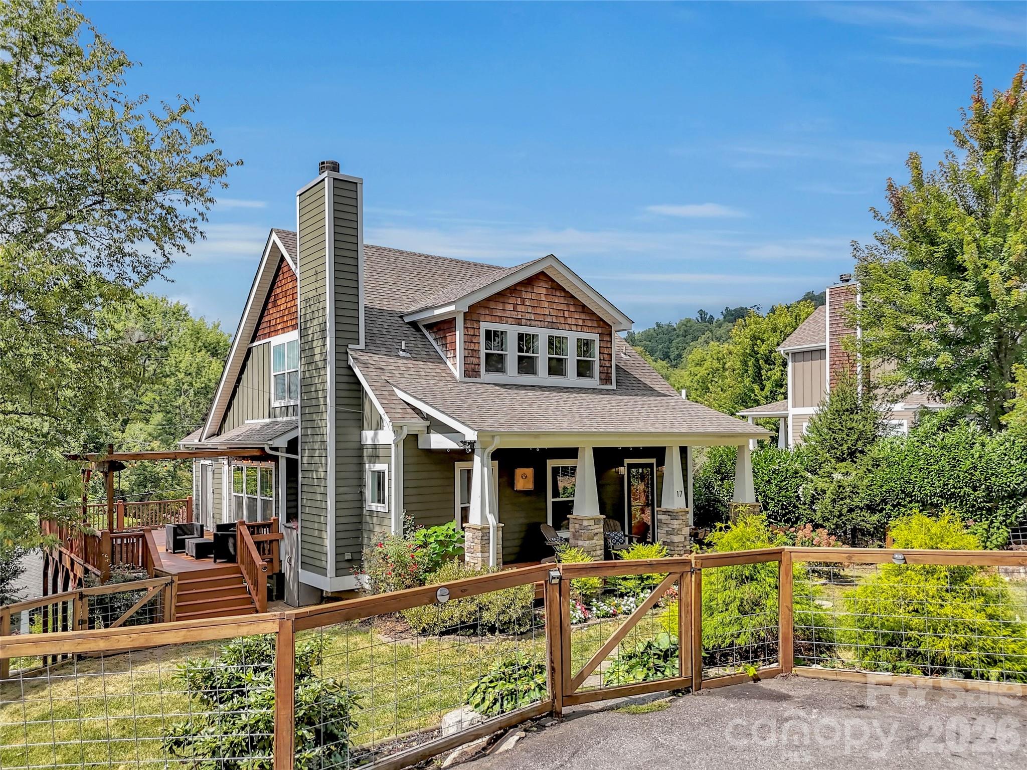 17 Elkmont Terrace Asheville NC 28804