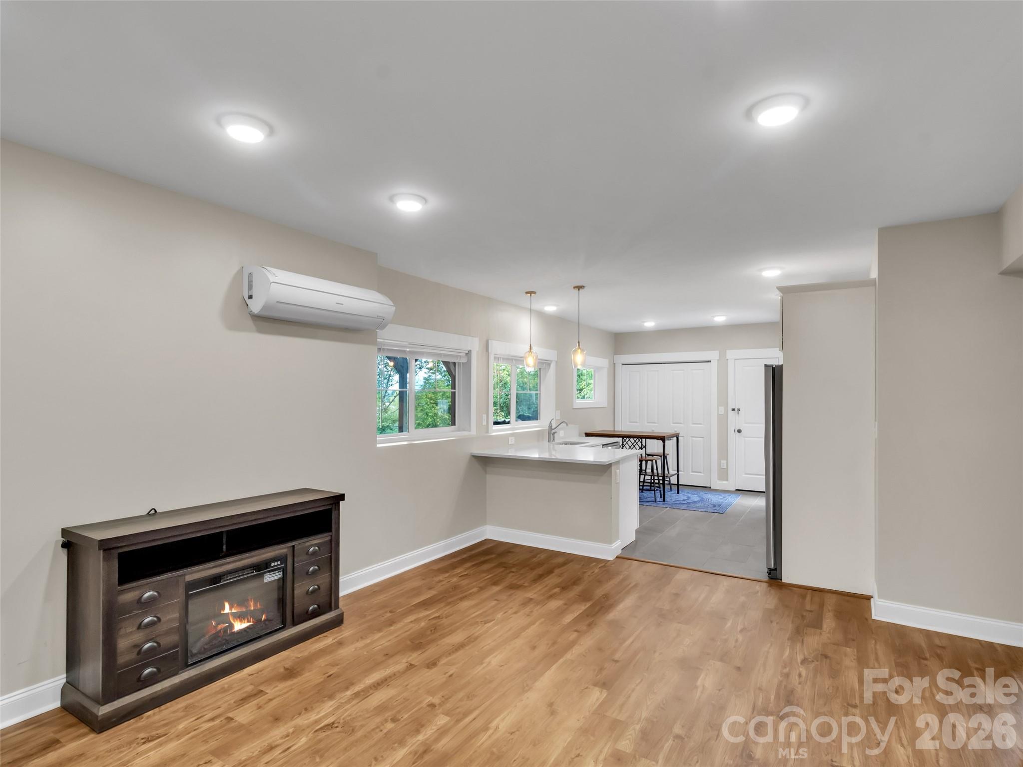 17 Elkmont Terrace Asheville NC 28804