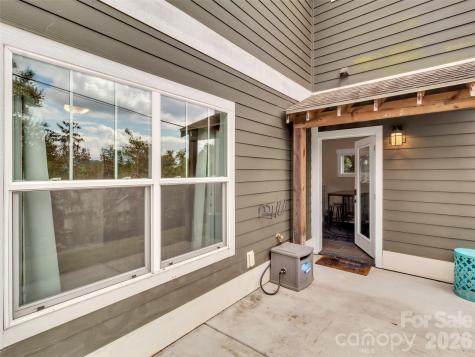 17 Elkmont Terrace Asheville NC 28804