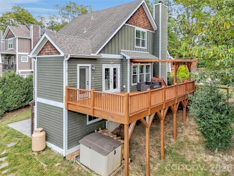 17 Elkmont Terrace Asheville NC 28804
