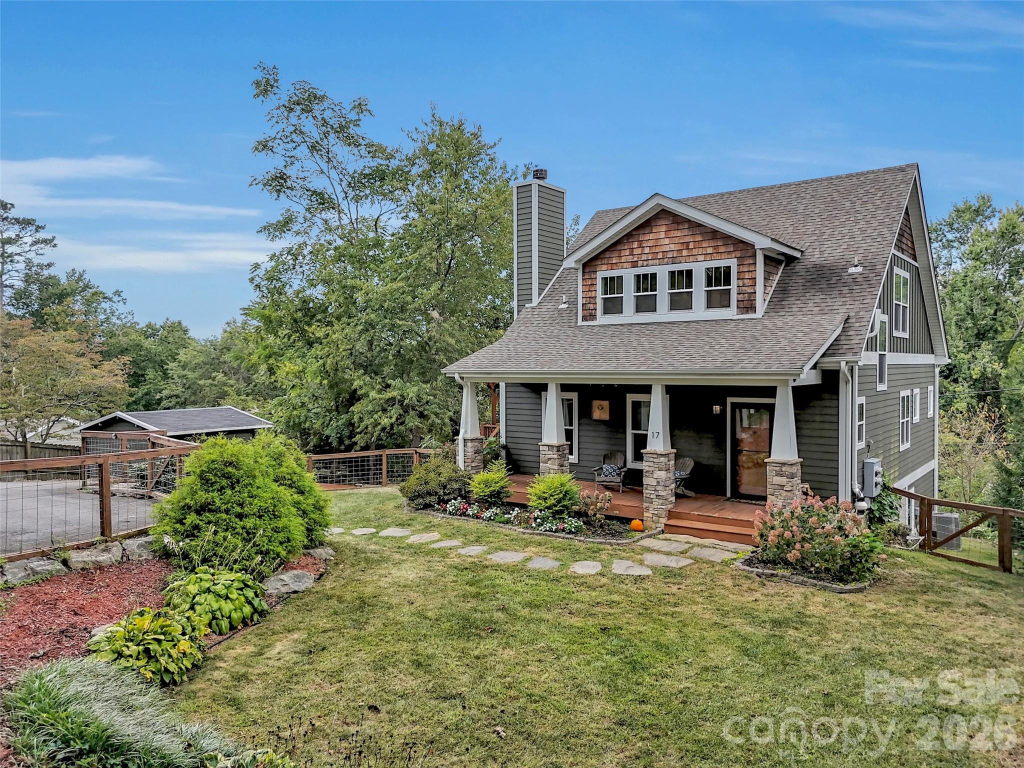 17 Elkmont Terrace Asheville NC 28804