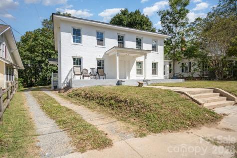 604 Wentworth Street Reidsville NC 27320