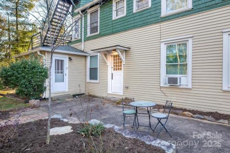 15 Grindstaff Drive Asheville NC 28803