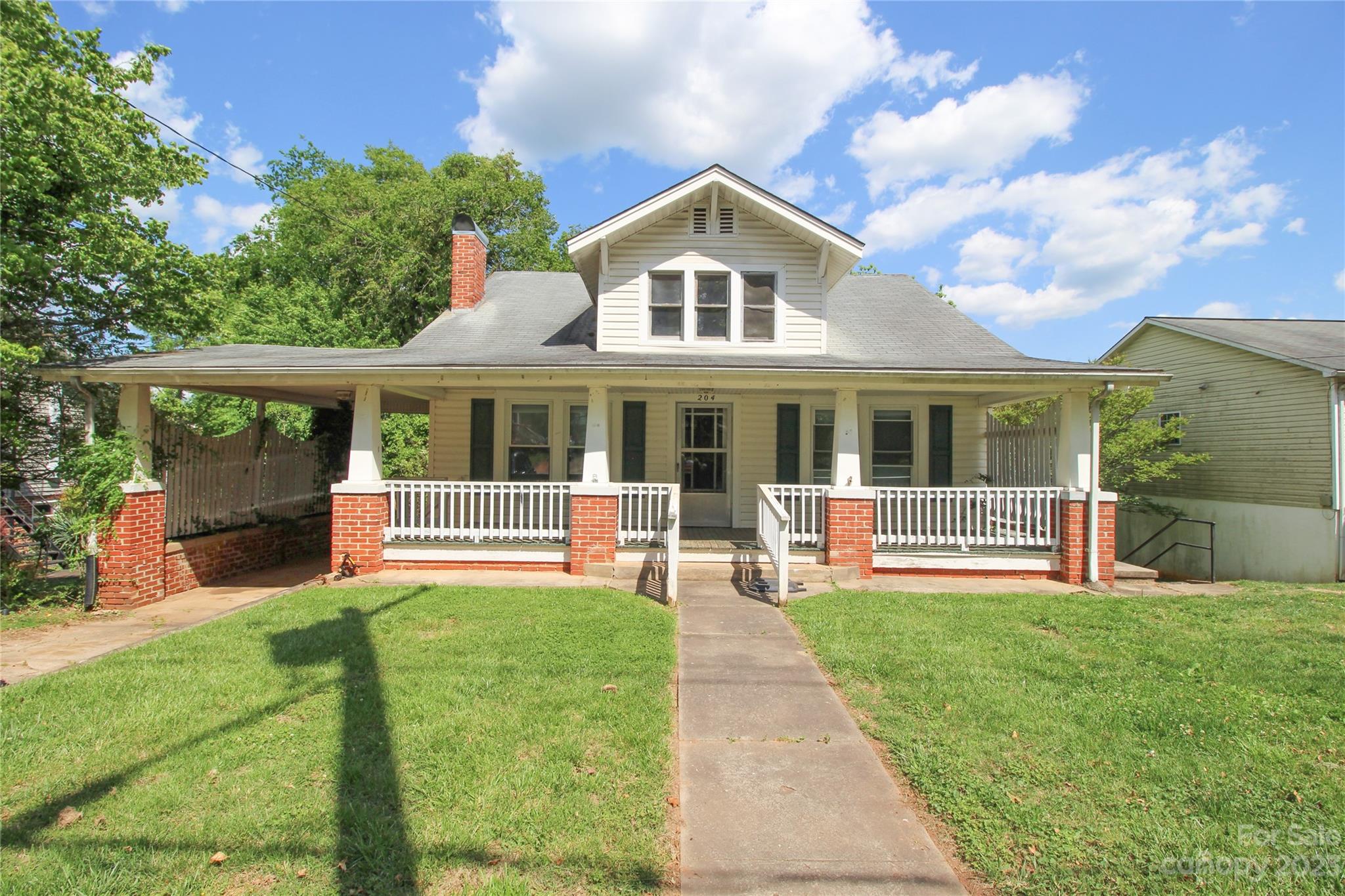 204 Rockyford Street Morganton NC 28655