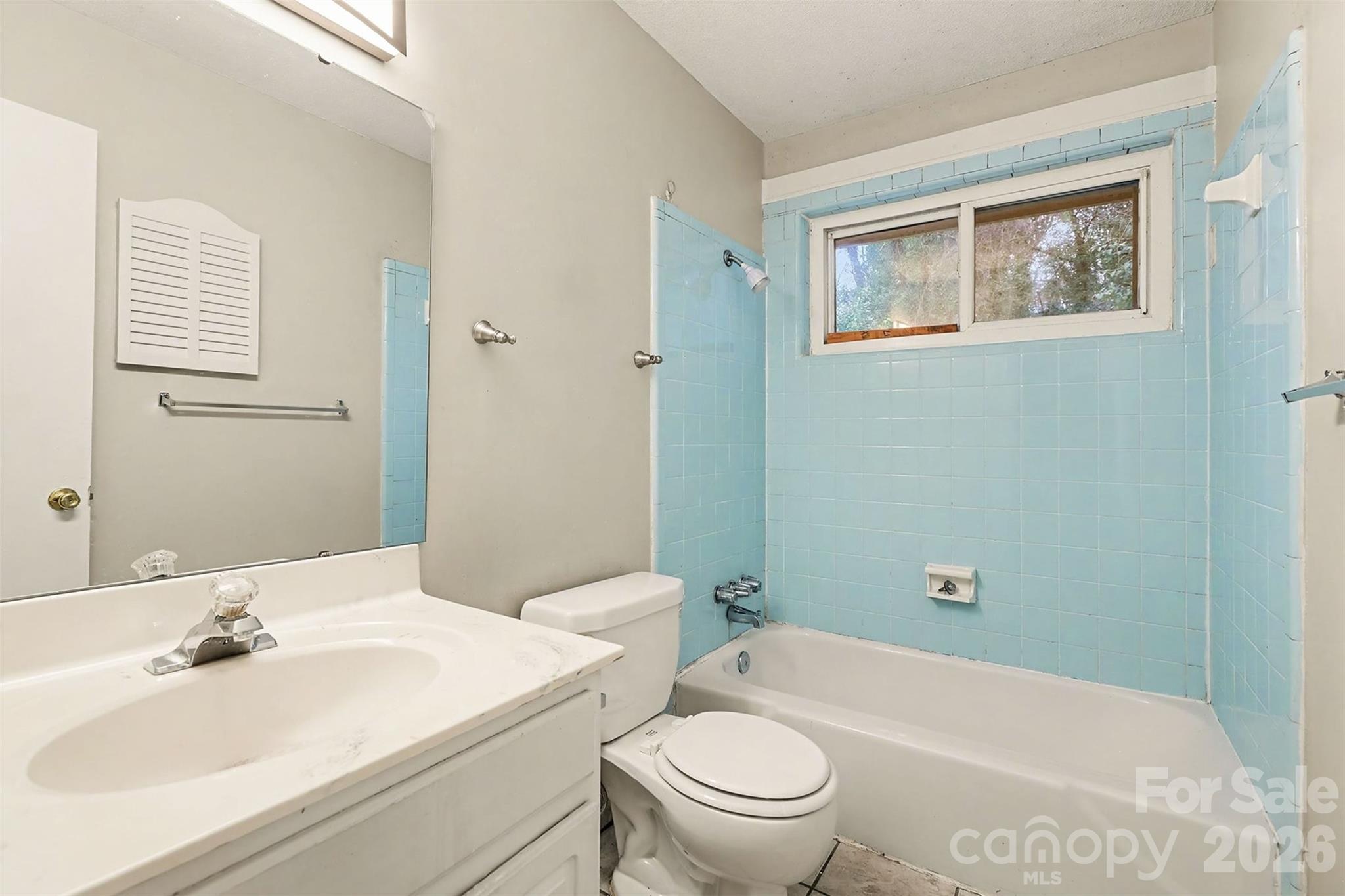 4809 Malibu Drive Charlotte NC 28215