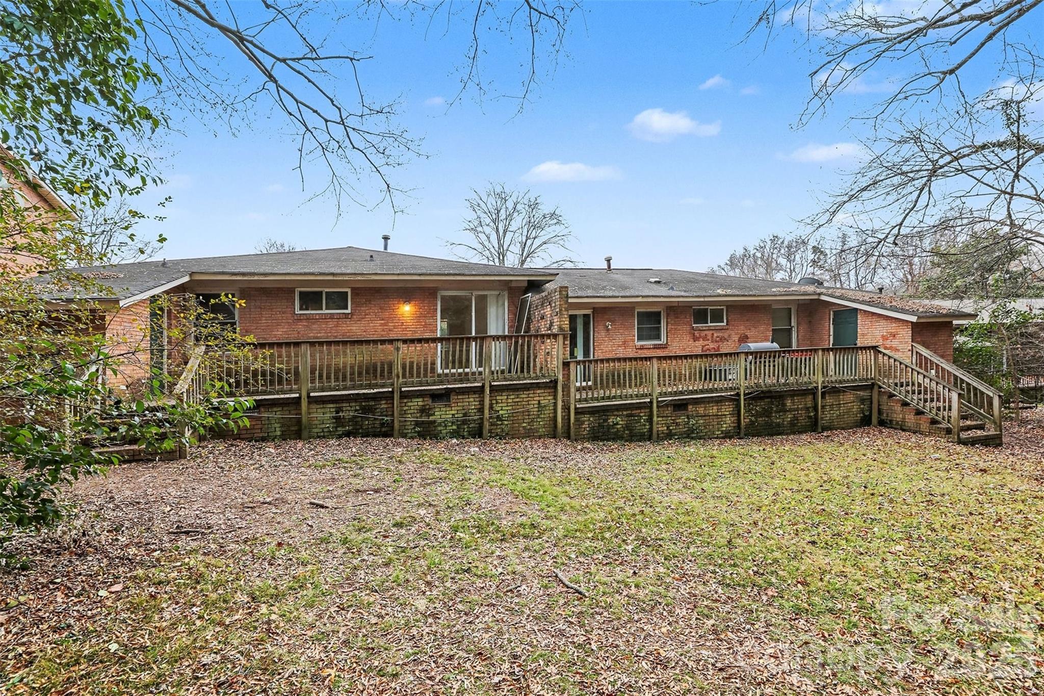4809 Malibu Drive Charlotte NC 28215