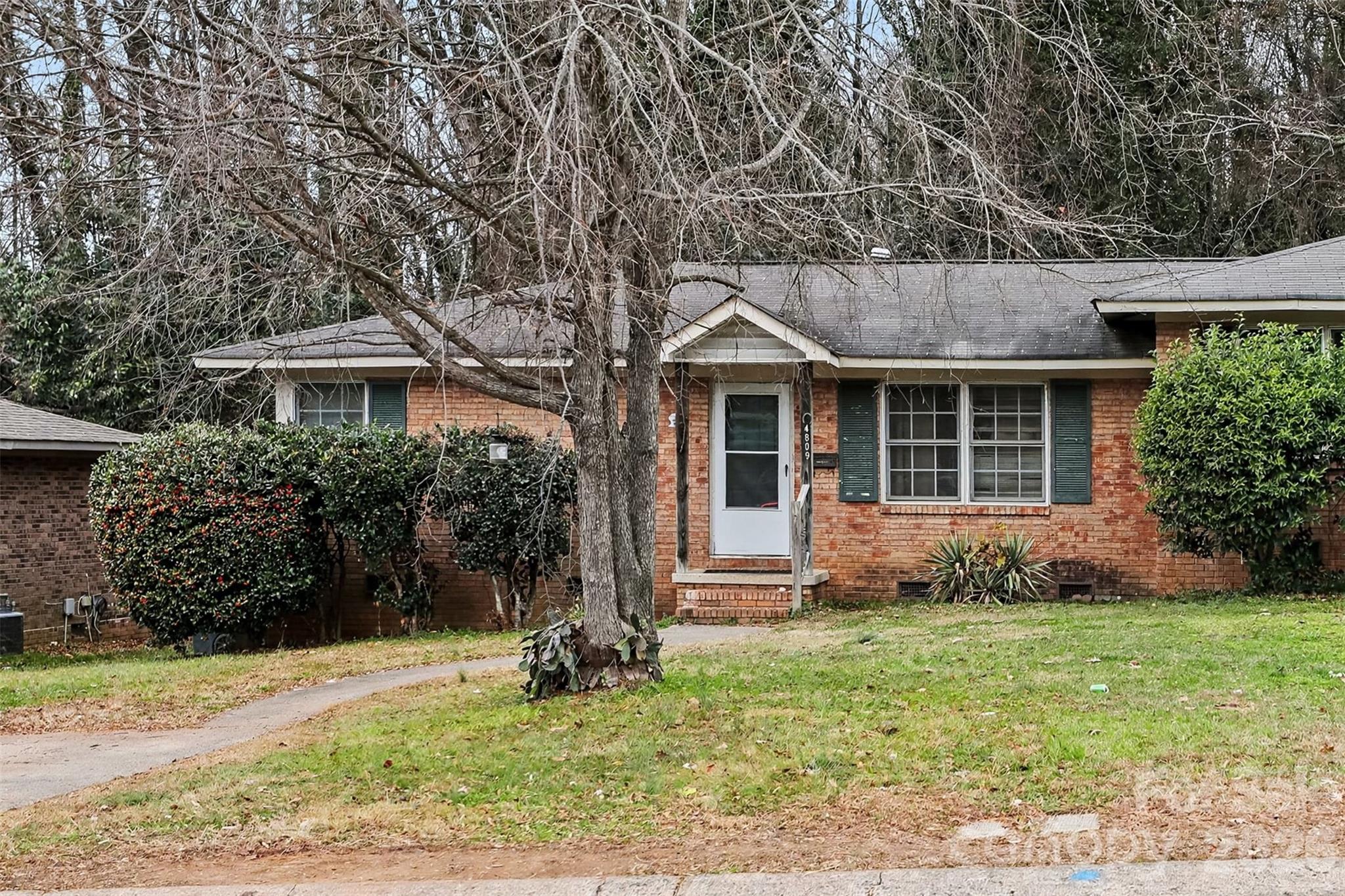 4809 Malibu Drive Charlotte NC 28215