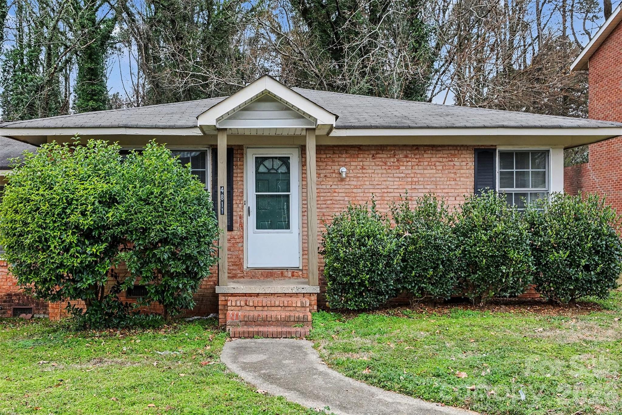 4809 Malibu Drive Charlotte NC 28215