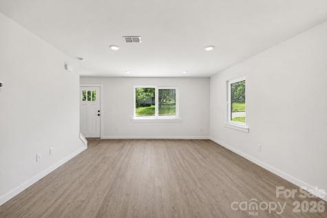 244 S Caldwell Avenue Conover NC 28613