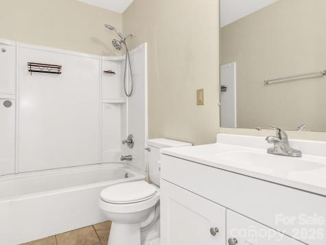 114 Elden Street Hendersonville NC 28791