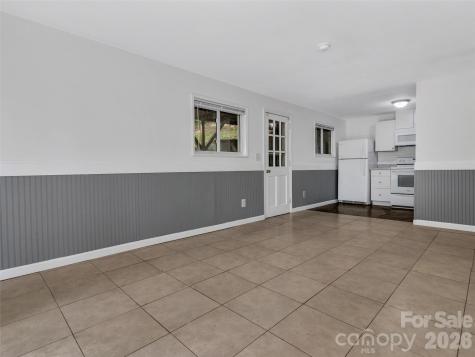114 Elden Street Hendersonville NC 28791
