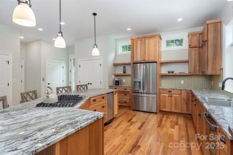 326 Golden Valley Drive Hendersonville NC 28792