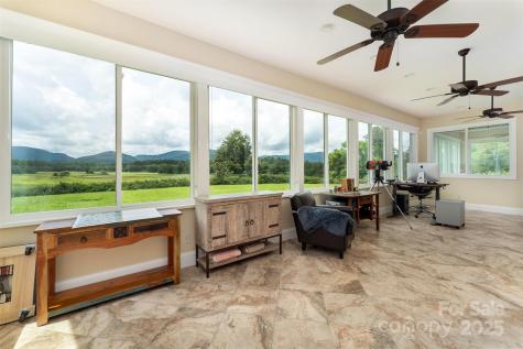 326 Golden Valley Drive Hendersonville NC 28792