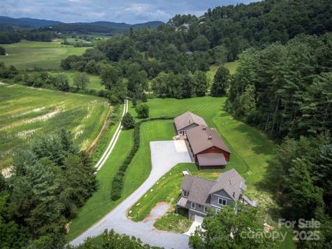 326 Golden Valley Drive Hendersonville NC 28792