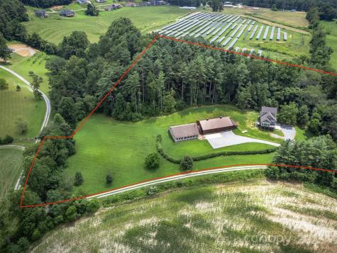 326 Golden Valley Drive Hendersonville NC 28792