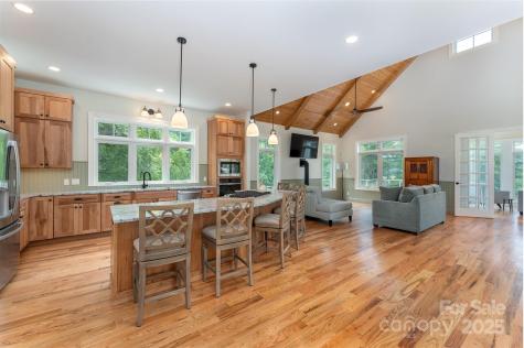 326 Golden Valley Drive Hendersonville NC 28792