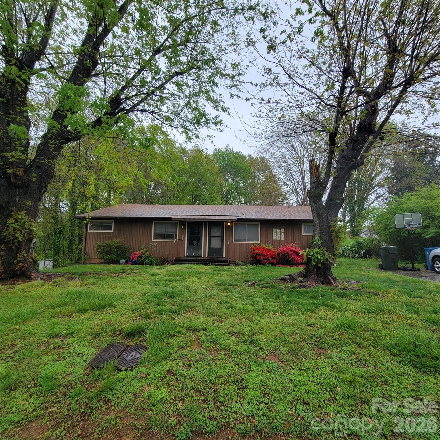 475 13th Avenue NE Hickory NC 28601