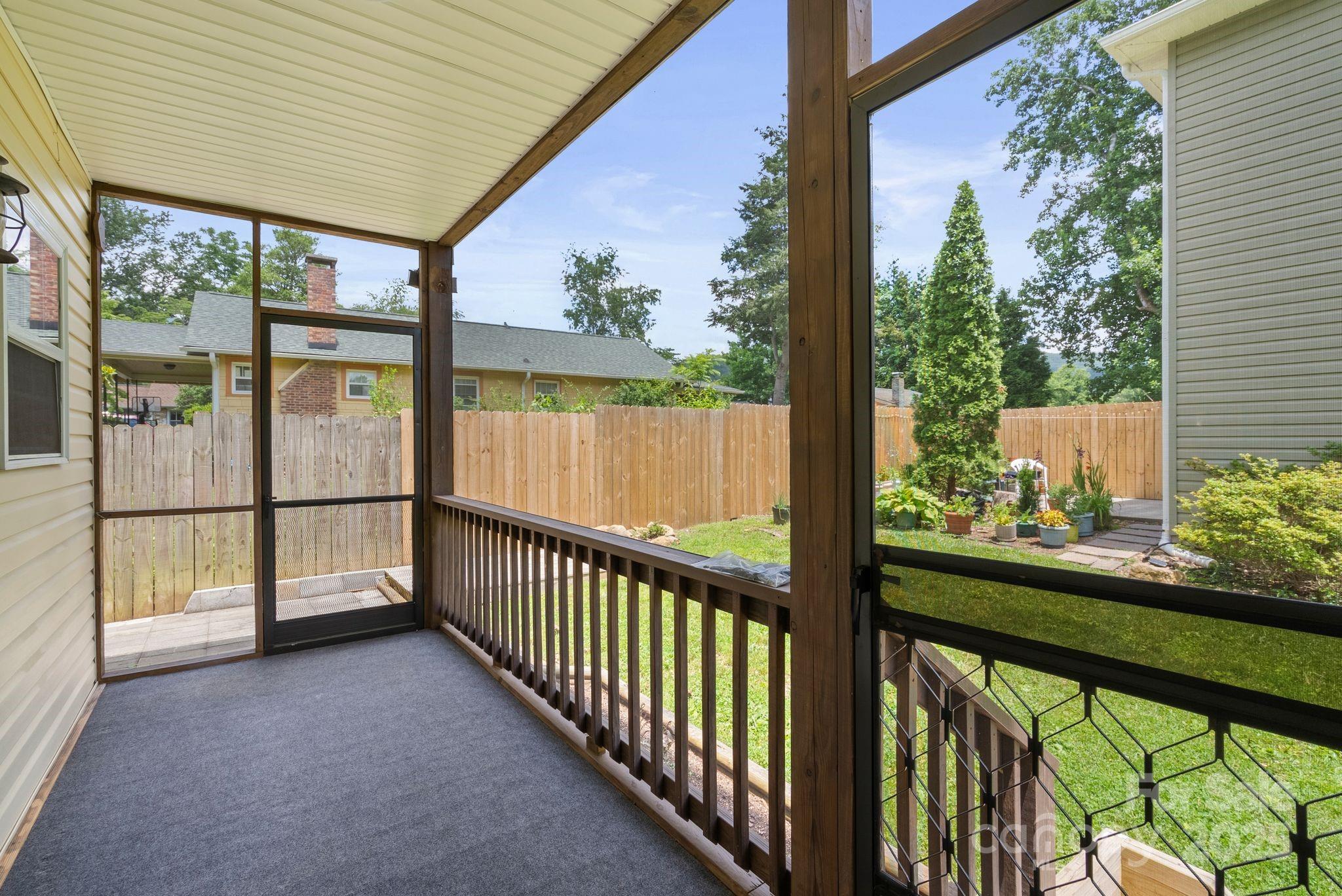 212 & 214 Portmanvilla Road Black Mountain NC 28711