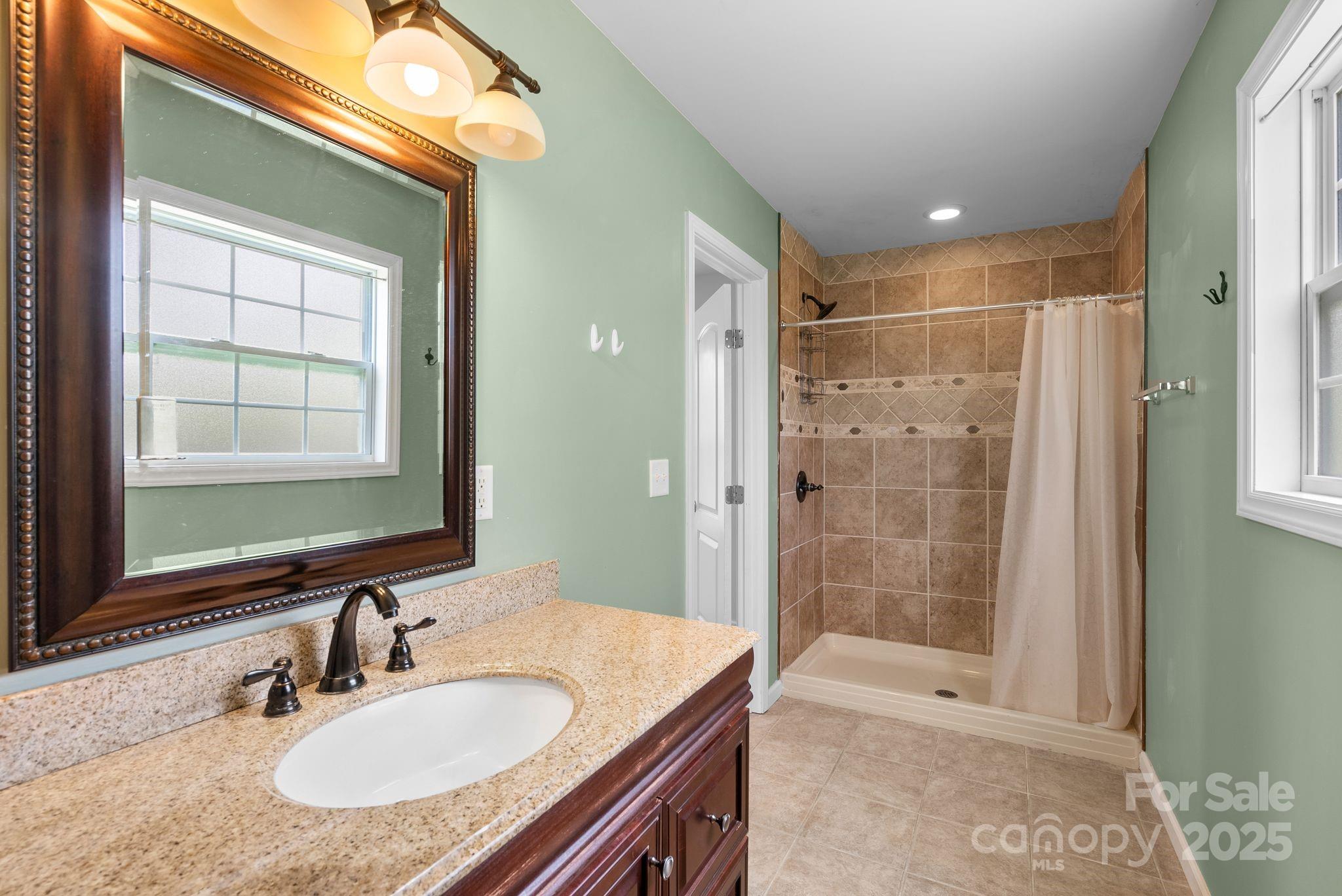 212 & 214 Portmanvilla Road Black Mountain NC 28711