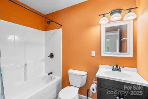 212 & 214 Portmanvilla Road Black Mountain NC 28711