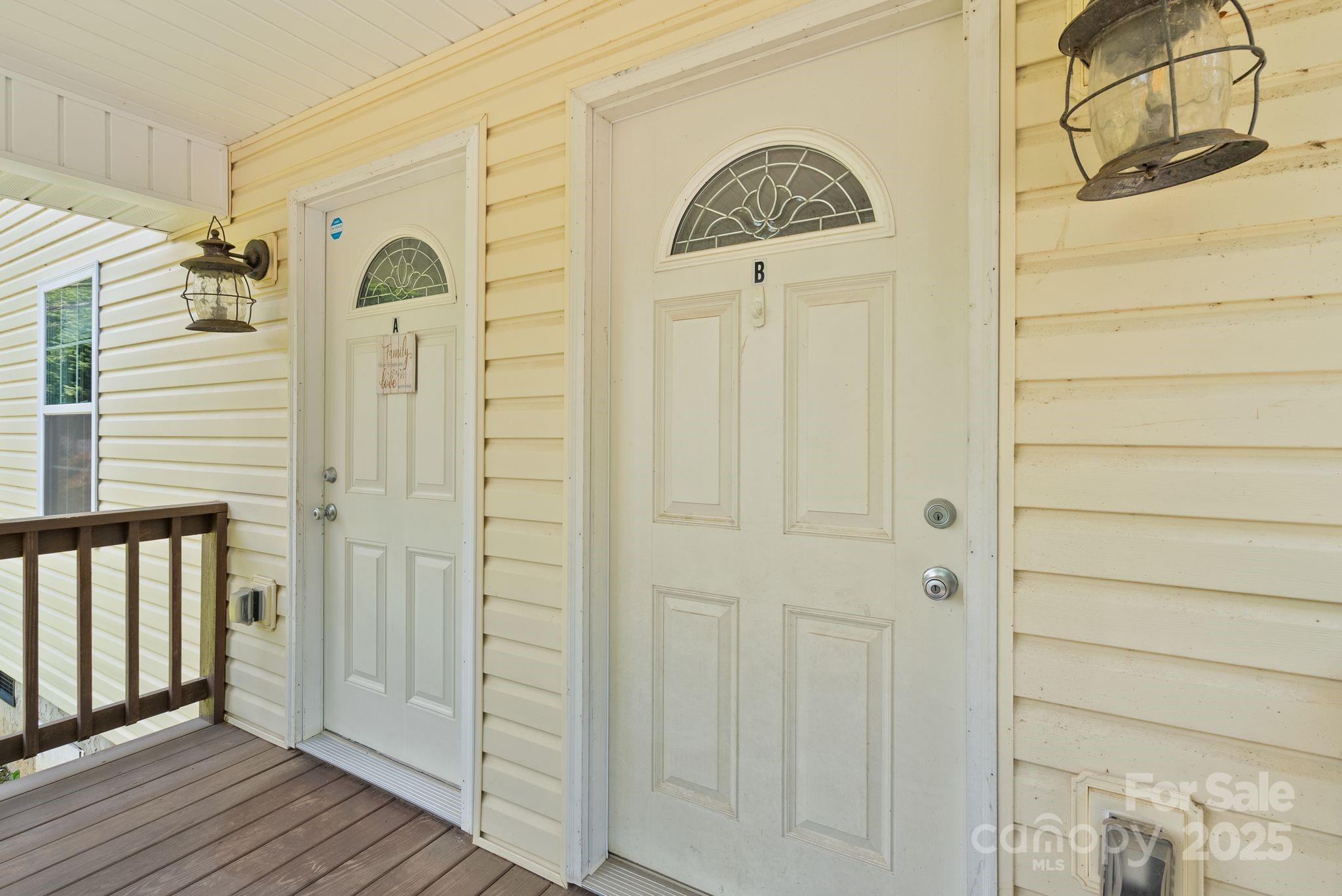 212 & 214 Portmanvilla Road Black Mountain NC 28711