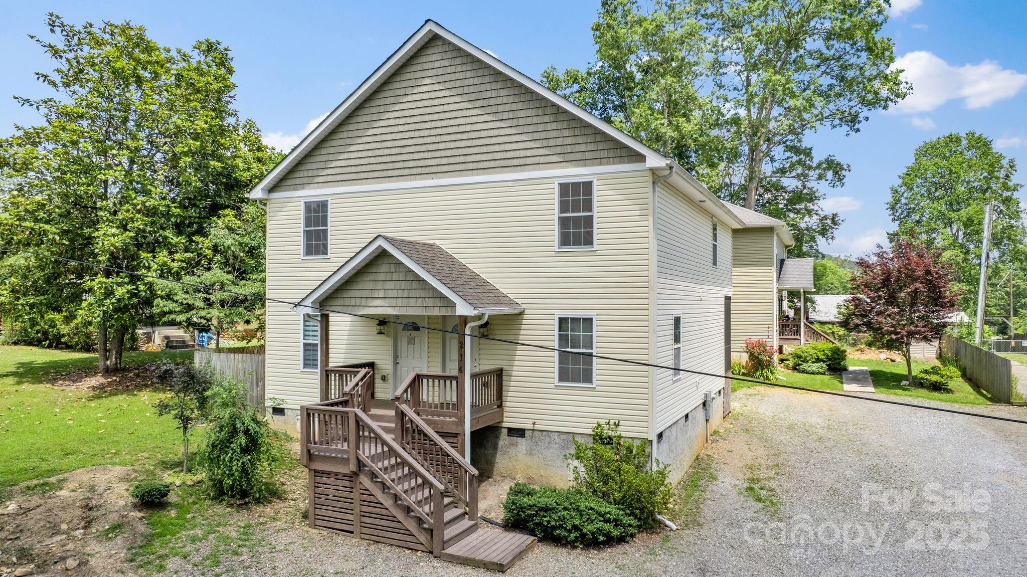 212 & 214 Portmanvilla Road Black Mountain NC 28711