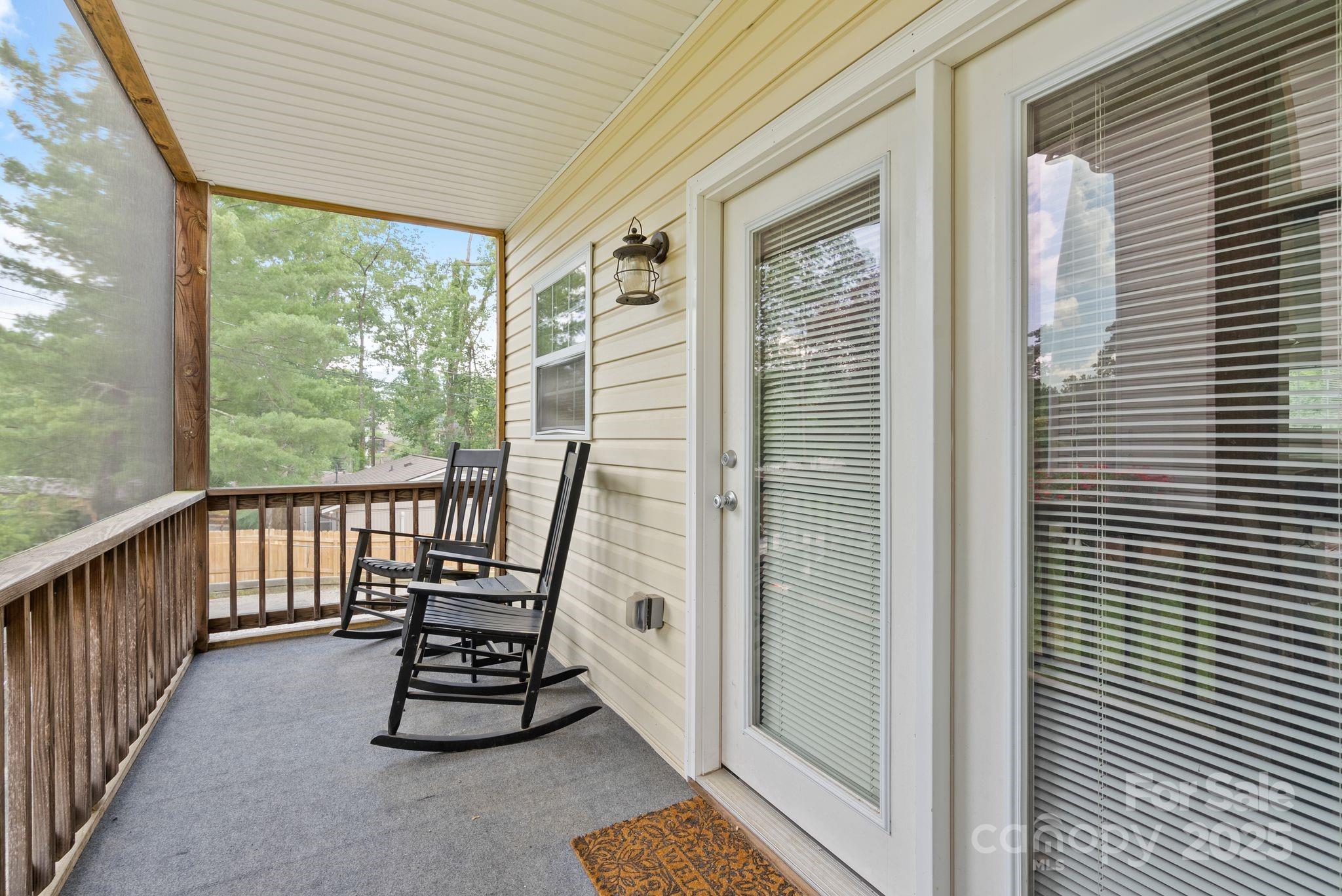 212 & 214 Portmanvilla Road Black Mountain NC 28711