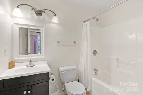 212 & 214 Portmanvilla Road Black Mountain NC 28711