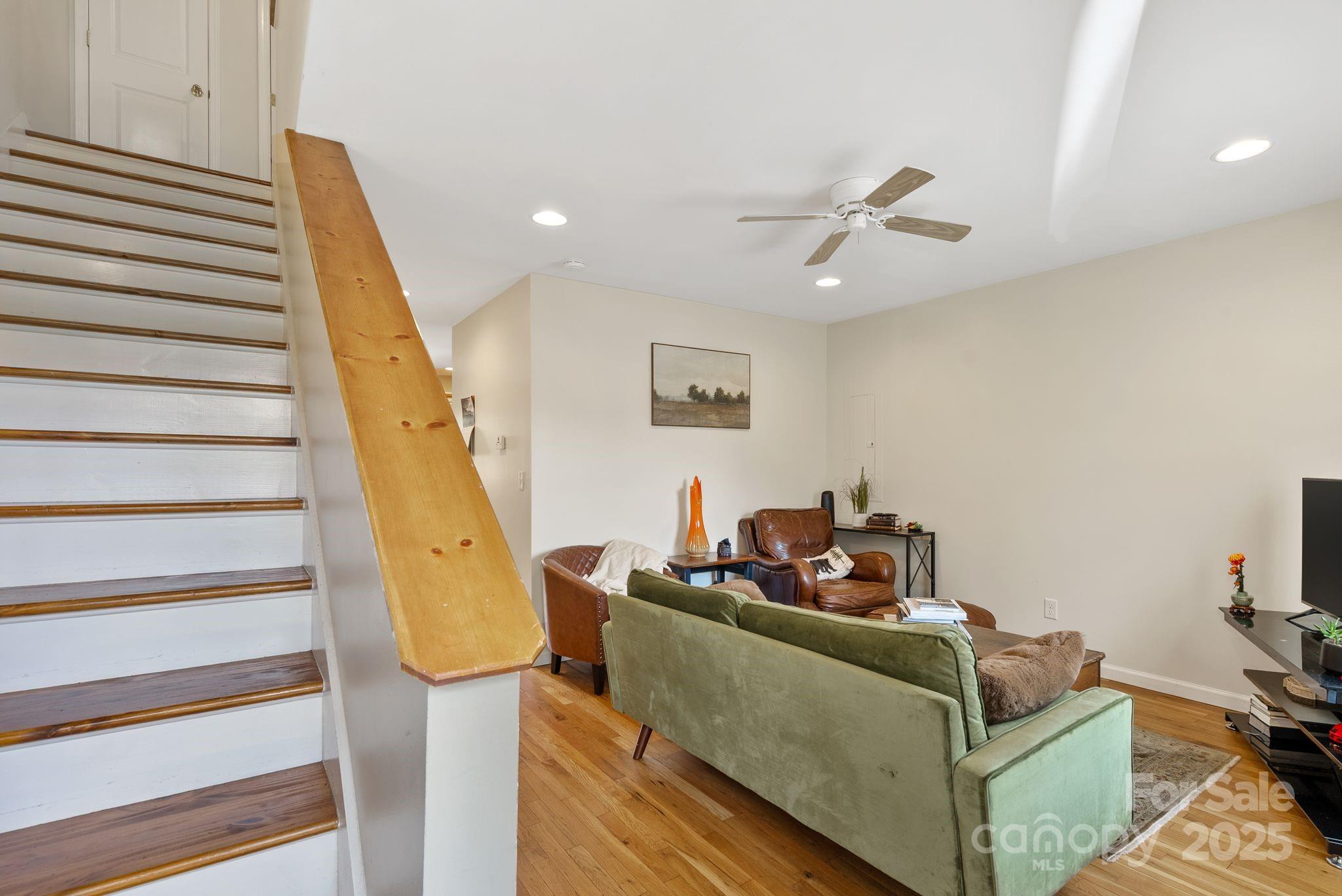 212 & 214 Portmanvilla Road Black Mountain NC 28711