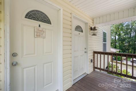 212 & 214 Portmanvilla Road Black Mountain NC 28711