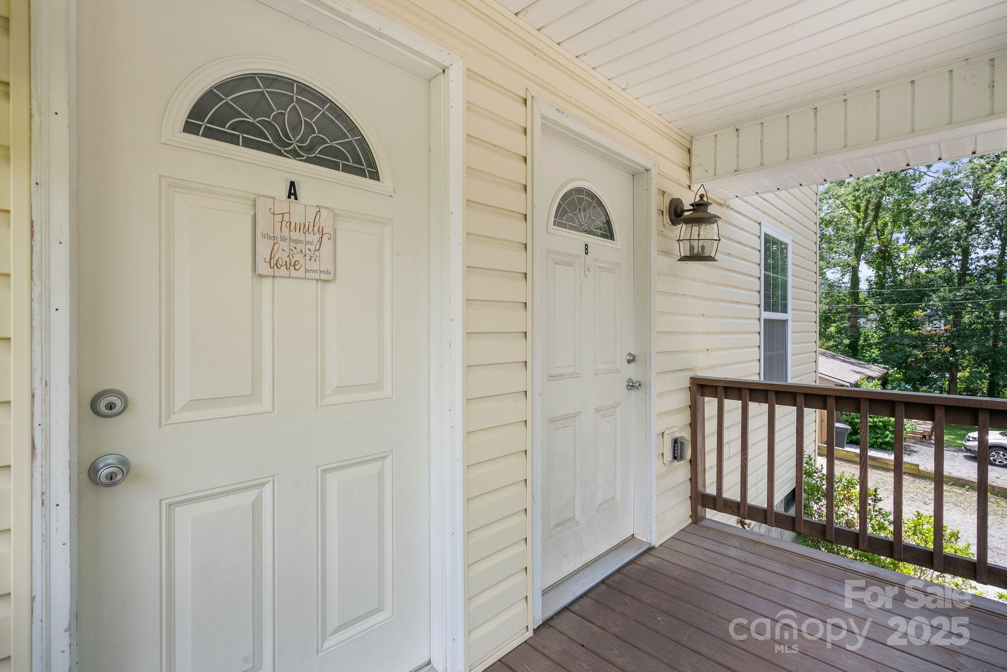 212 & 214 Portmanvilla Road Black Mountain NC 28711