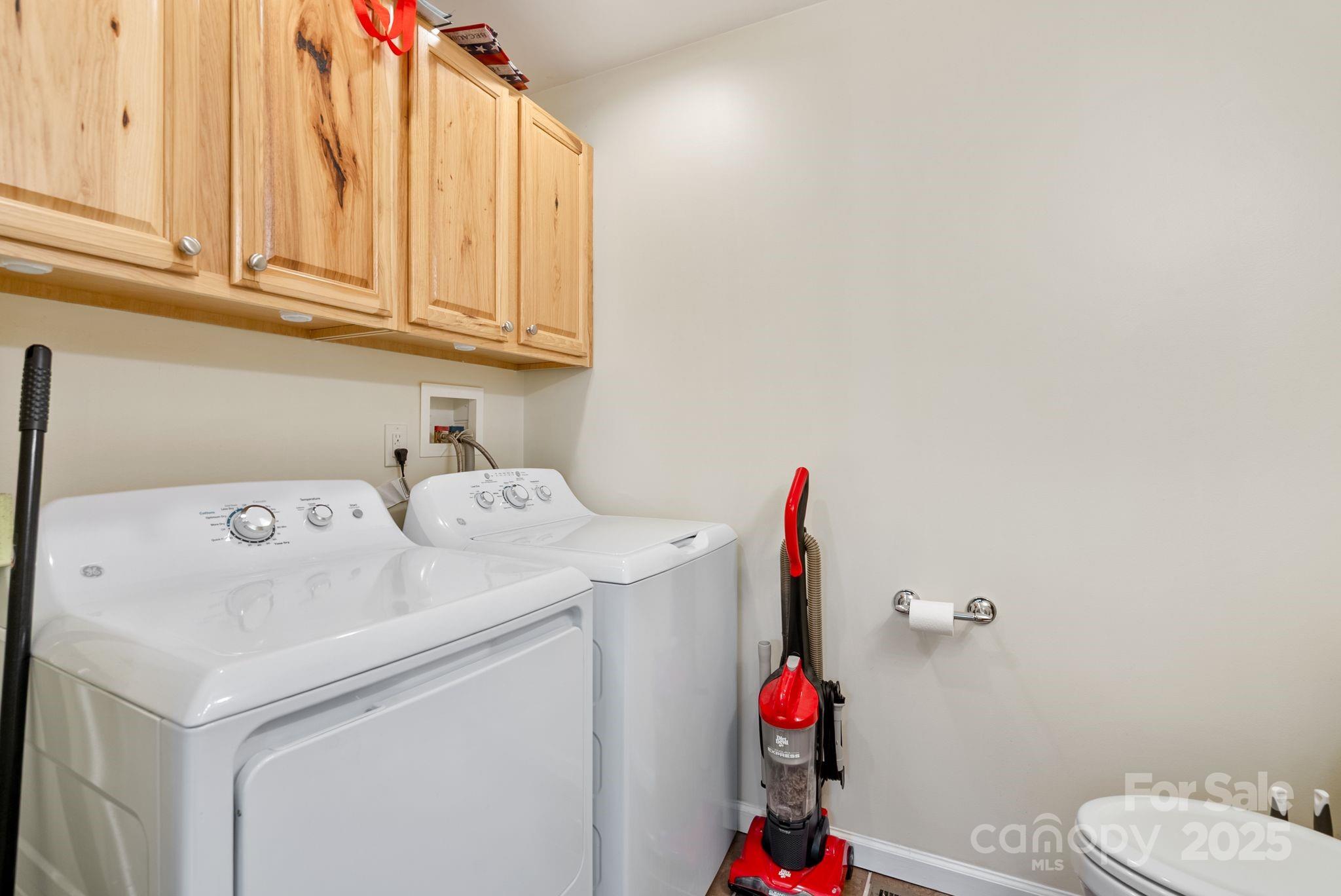 212 & 214 Portmanvilla Road Black Mountain NC 28711