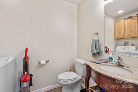212 & 214 Portmanvilla Road Black Mountain NC 28711
