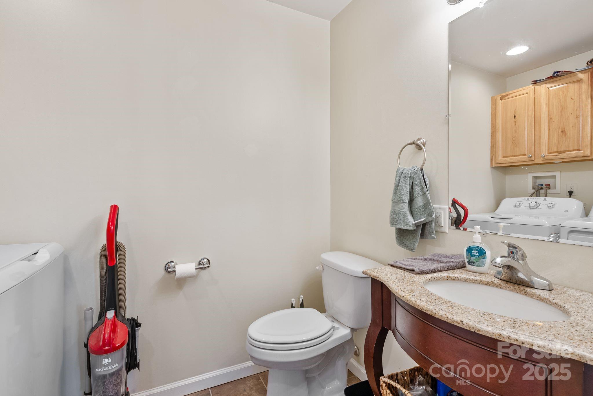 212 & 214 Portmanvilla Road Black Mountain NC 28711