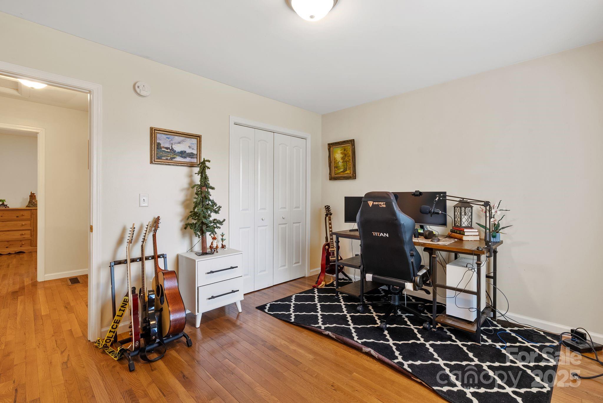 212 & 214 Portmanvilla Road Black Mountain NC 28711