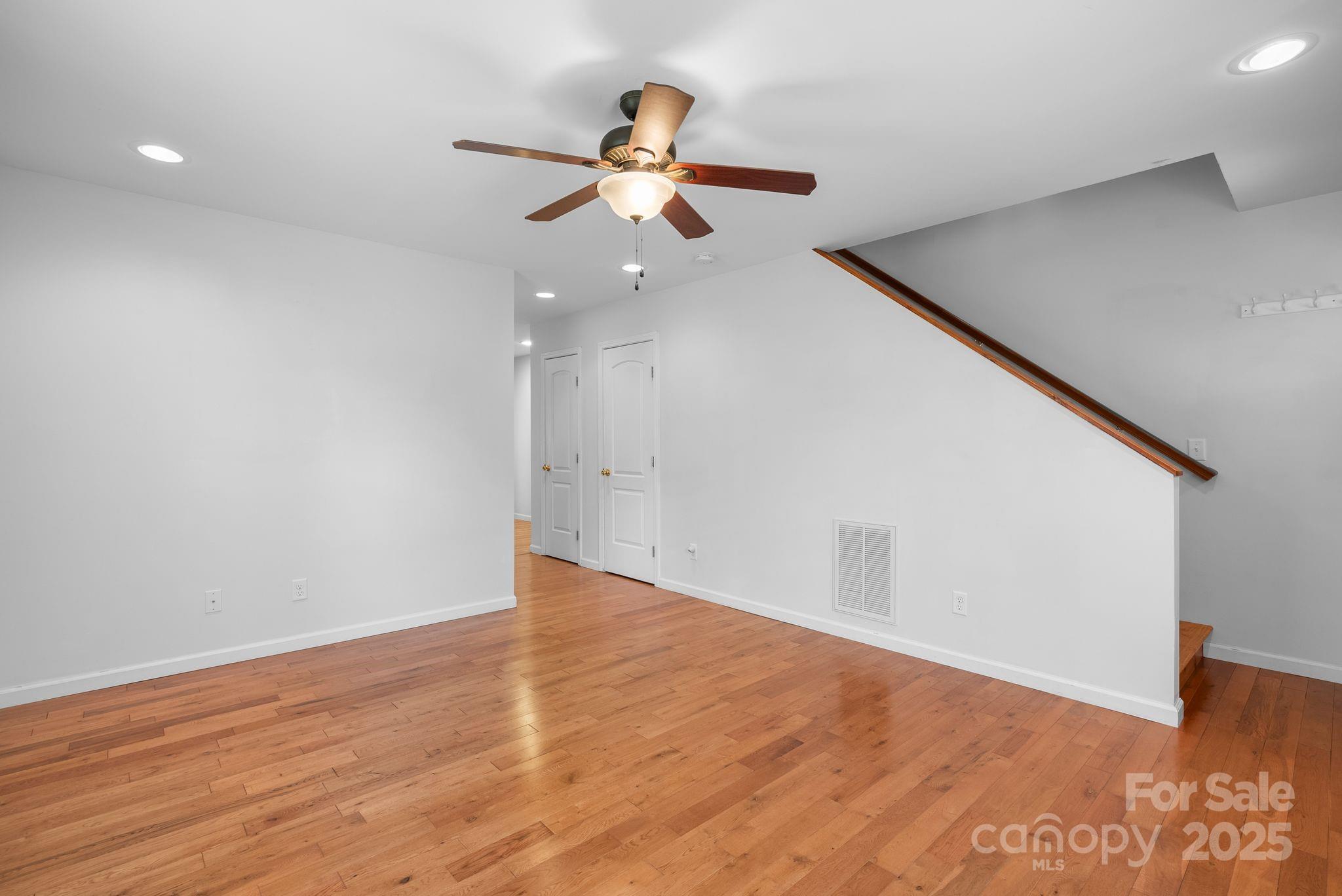 212 & 214 Portmanvilla Road Black Mountain NC 28711