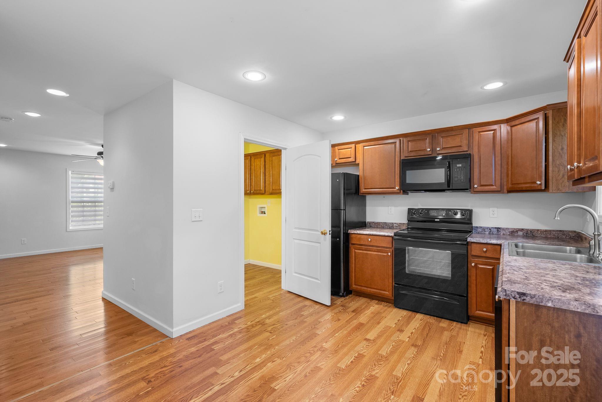 212 & 214 Portmanvilla Road Black Mountain NC 28711