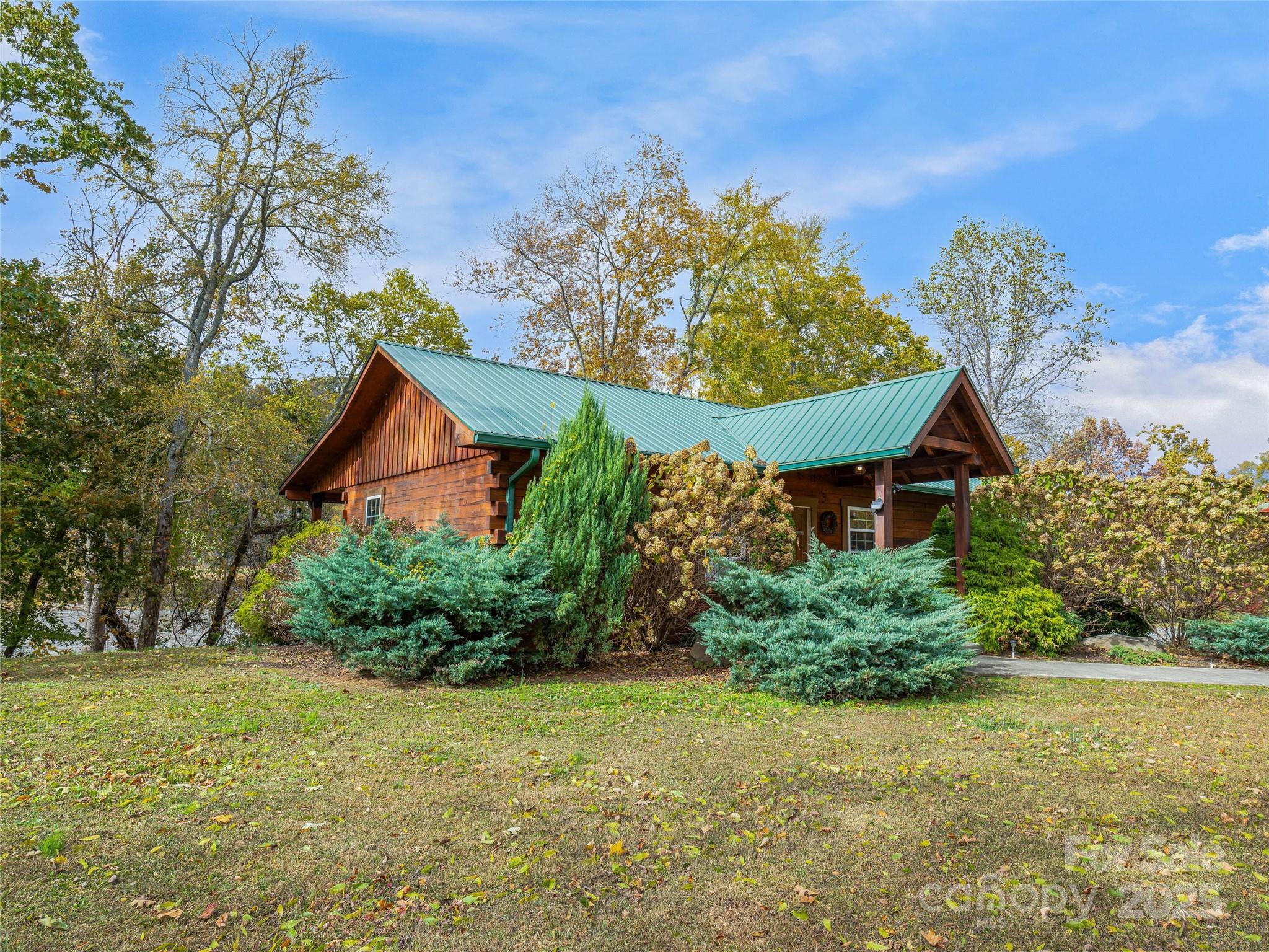 1640, 1641, 1642 River Road Hot Springs NC 28743