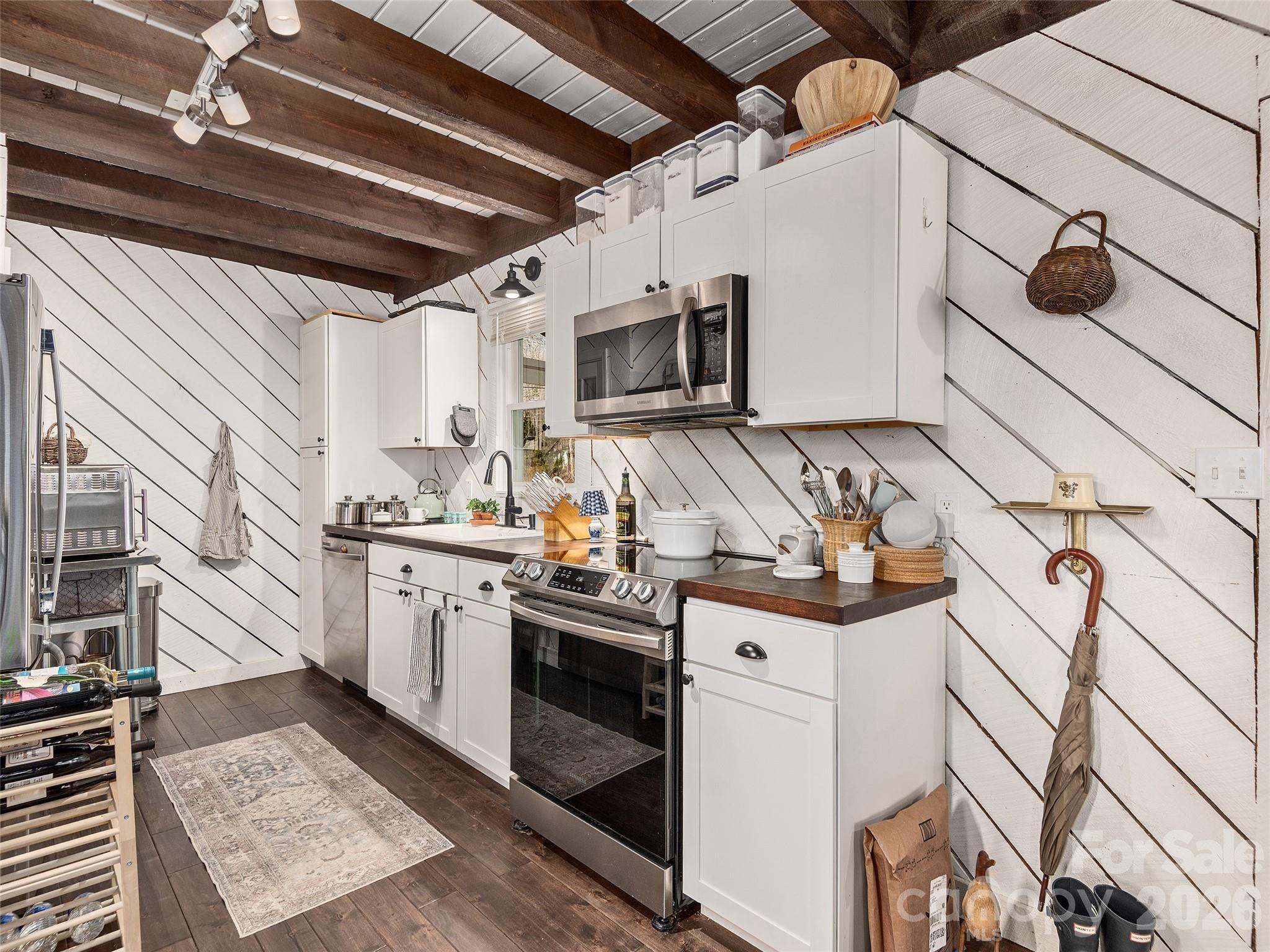 116 Vehorn Road Fairview NC 28730
