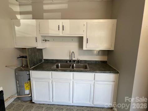 524 Baldwin Avenue Marion NC 28752