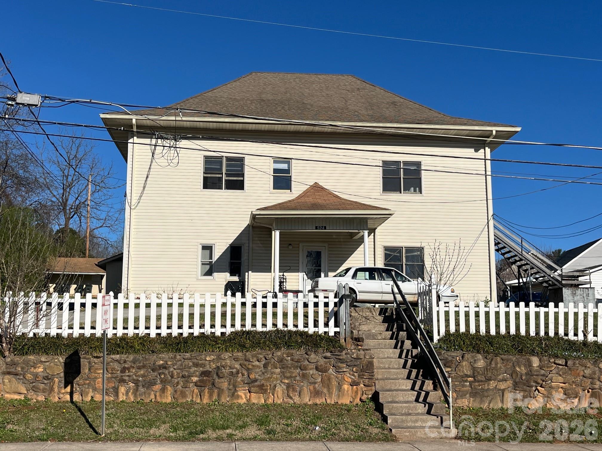 524 Baldwin Avenue Marion NC 28752