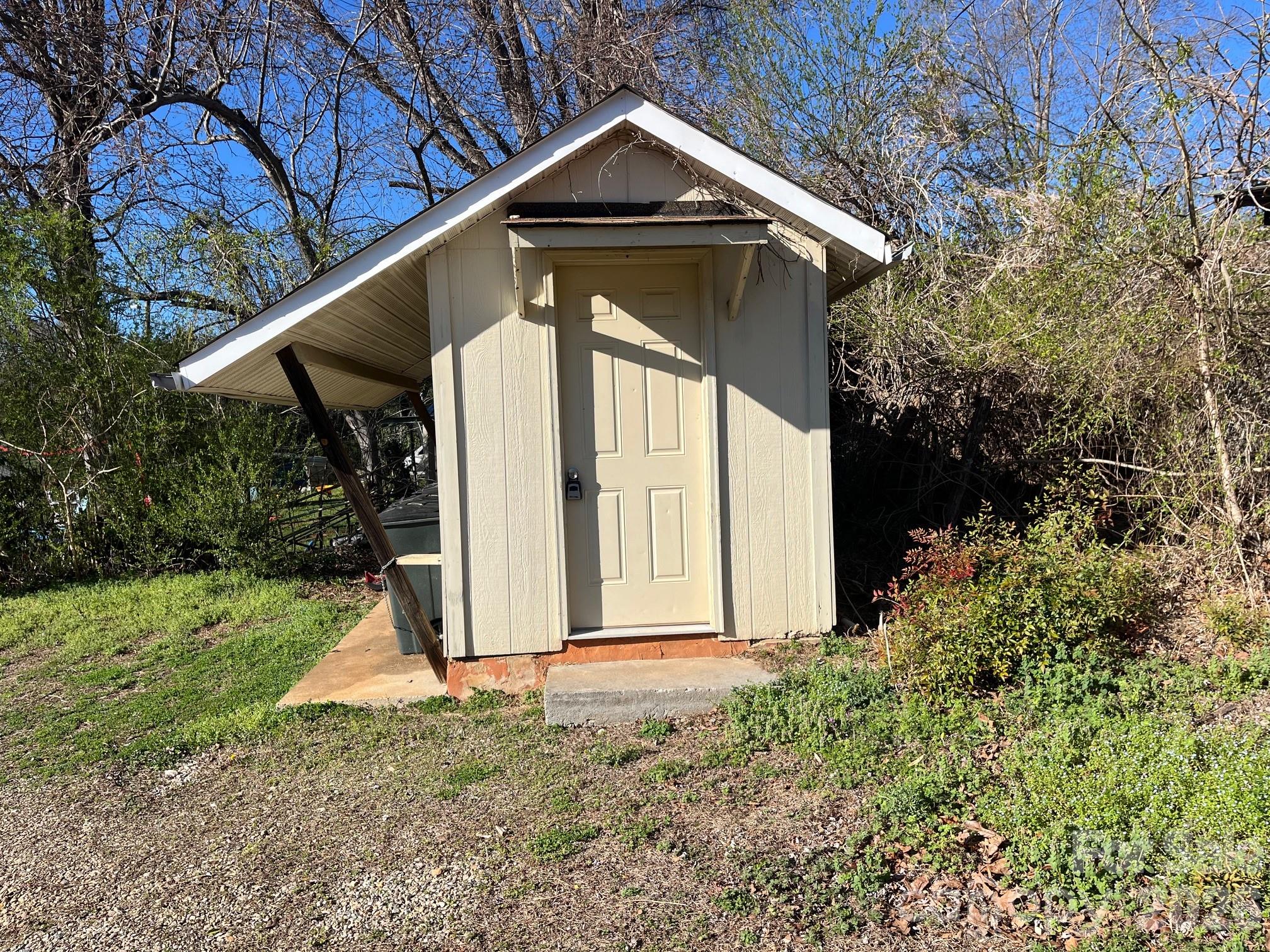 524 Baldwin Avenue Marion NC 28752