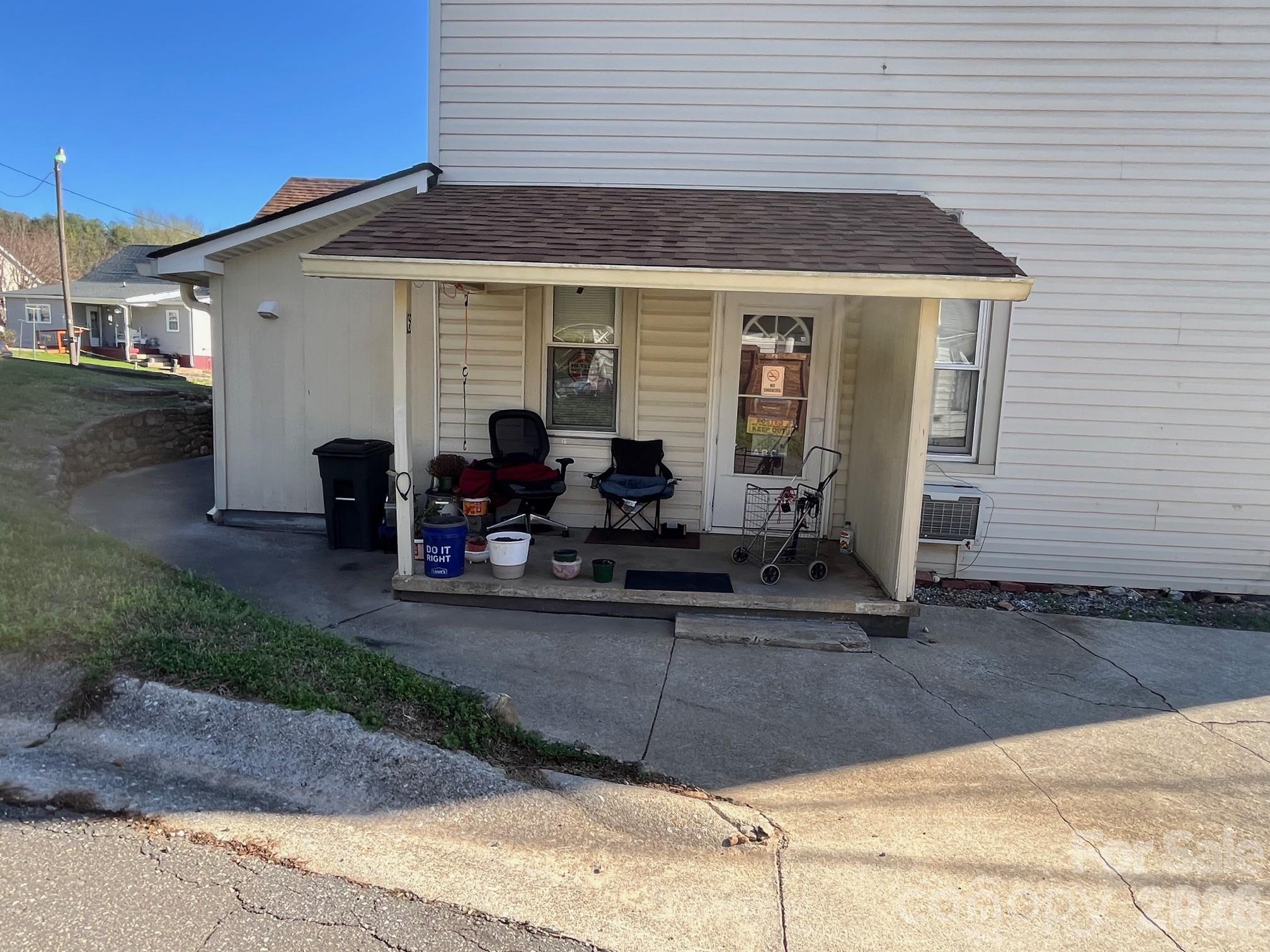 524 Baldwin Avenue Marion NC 28752