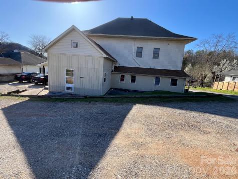 524 Baldwin Avenue Marion NC 28752