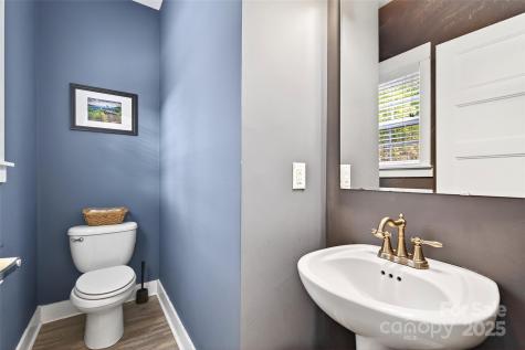 8026 Buck Creek Road Marion NC 28752