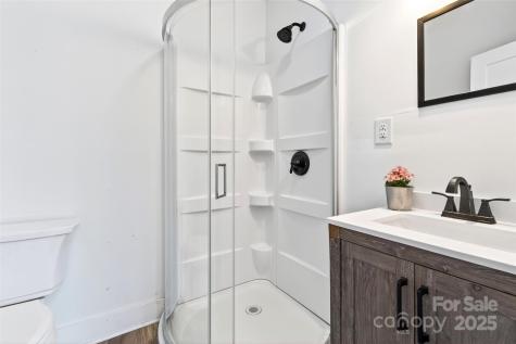 8026 Buck Creek Road Marion NC 28752