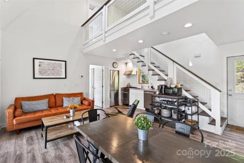 8026 Buck Creek Road Marion NC 28752